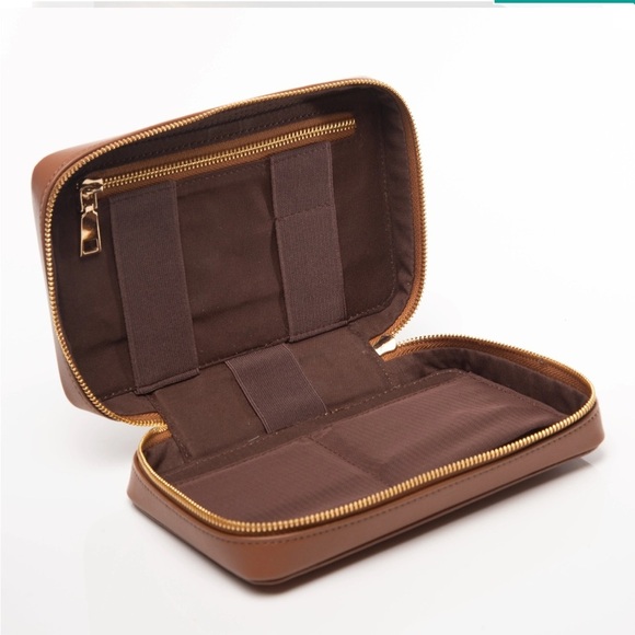 Recycled Leather Tech Bag - Picture 3 of 10